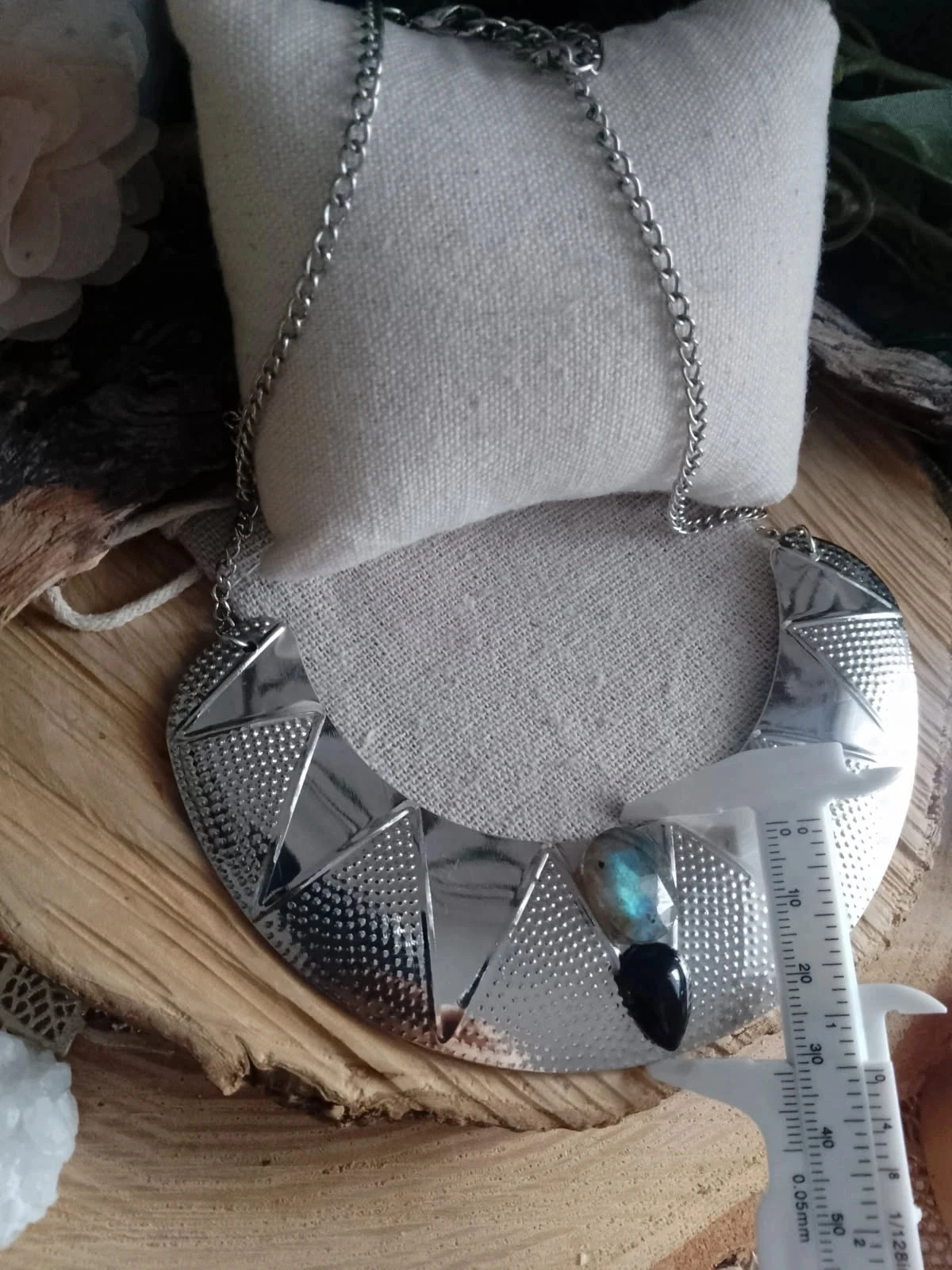 Collier torque argenté pierres de labradorite et obsidienne – photo 2